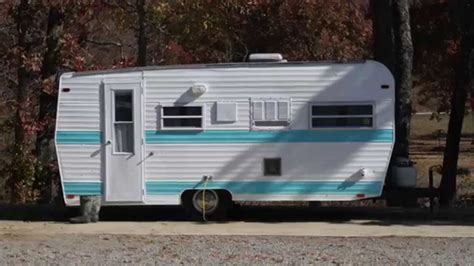 Restoration Of Vintage 1972 Camper Part 1 Youtube Old Campers