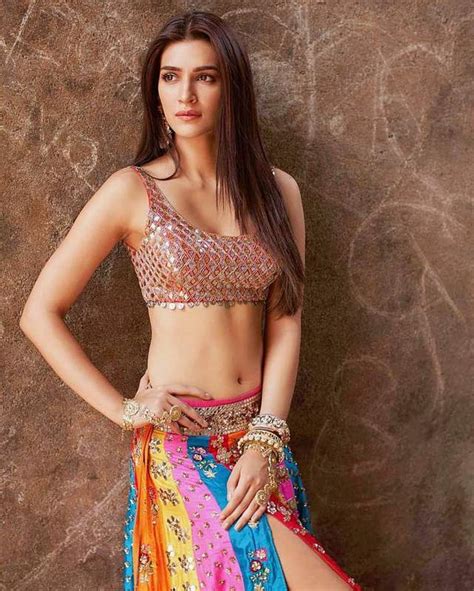 hot kriti sanon pictures bollywood actress hot images