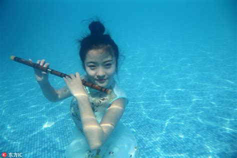 Underwater Show Cheers For Olympians Chinadaily Com Cn