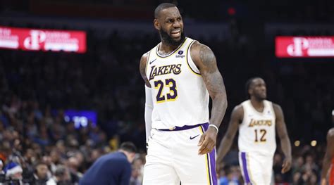 Lebron James Becomes First Player In Nba History To Score 40000 Career