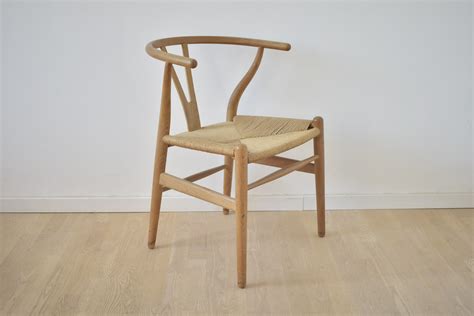 The y chair is perhaps wegner's most celebrated work. Bilder zu 494947. HANS J. WEGNER. "Y-Stuhl" in Eiche, 20 ...