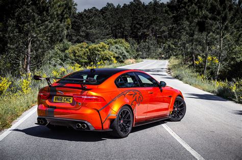 Review The 200 Mph Jaguar Xe Sv Project 8 Is Delightfully Insane Car