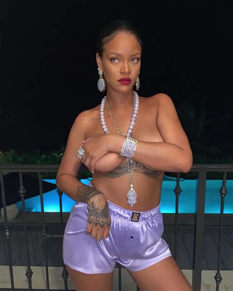 Rihanna Sexy The Fappening Leaked Photos