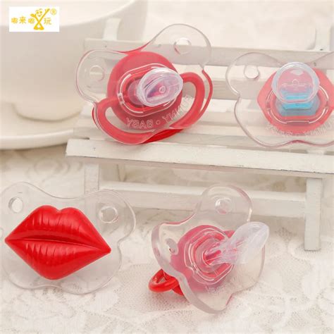 4 Pieces New 2017 Funny Pacifier Dummy With Dust Cover Baby Soothers