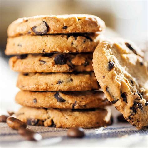 I have been trying chocolate chip cookie recipes forever to find the perfect cookie and this one is very close. Chocolate Chip Cookies Without Brown Sugar » Recipefairy.com