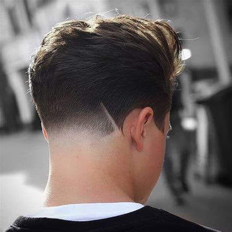 How To Use Hair Pomade The Experts Guide To Doing It Right