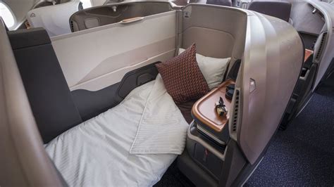 Flying business class with singapore airlines, is to realize the enormous space between each seat (the widest in its class), direct access to the aisle, a how to book business class with singapore airlines. Flight review: Singapore Airlines A380-800 business class ...