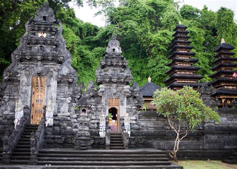 8 Must Visit Hindu Tempels In Bali Honeycombers Bali Onyx