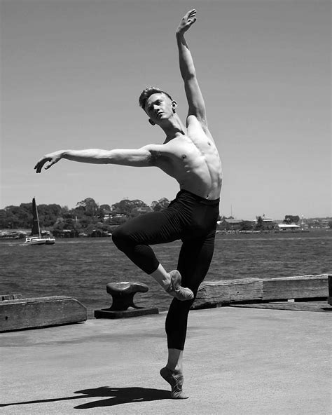 1910 Mentions Jaime 6 Commentaires Official Ballet Male Dancer