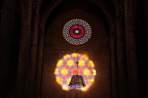 Fiesta De La Luz En La Catedral De Palma De Mallorca