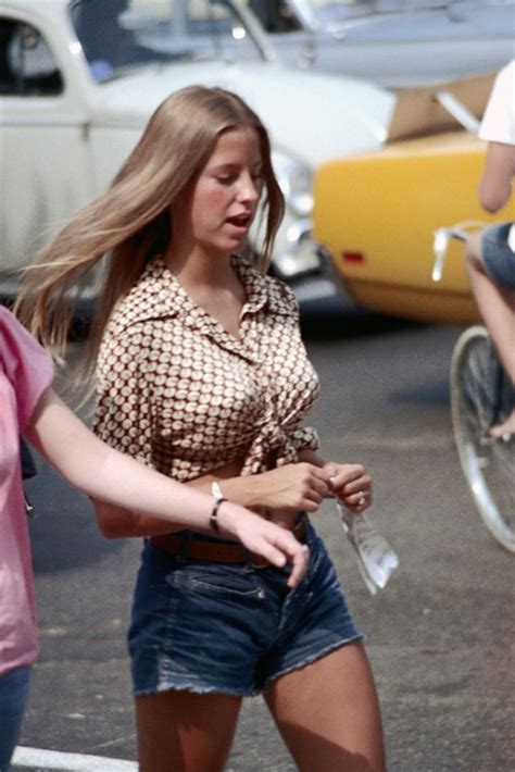 Cool Pics Of American Young Girls In Short Shorts In The 1970s