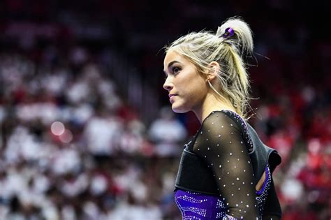 Lsu Gymnast Olivia Dunne Is One Of The First Woman College Athletes In