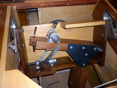 Tablesaw alignment block woodworking plan. Hector's table saw riving knife