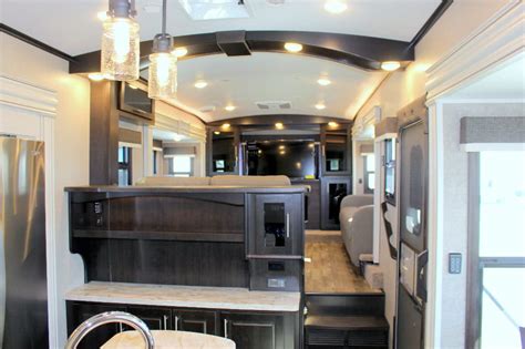 3 Reasons To Consider A Front Living Fifth Wheel Rv Camping World