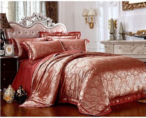 Luxury Gold Red Satin Jacquard Bedding Set For King Queen Size Duvet