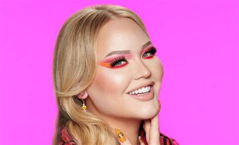 Nikkie de jager, better known by her youtube channel name #nikkietutorials. Nikkie de Jager Height, Weight, Measurements, Bra Size ...