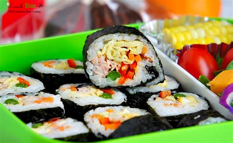 But did you know that there is a korean version of the sushi roll? Lunch Box: Kimbap - Sandra's Easy Cooking