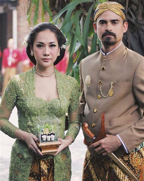 Foto Cantik Dan Anggunnya Bunga Citra Lestari Pakai Kebaya Di Hari Pernikahan Adik