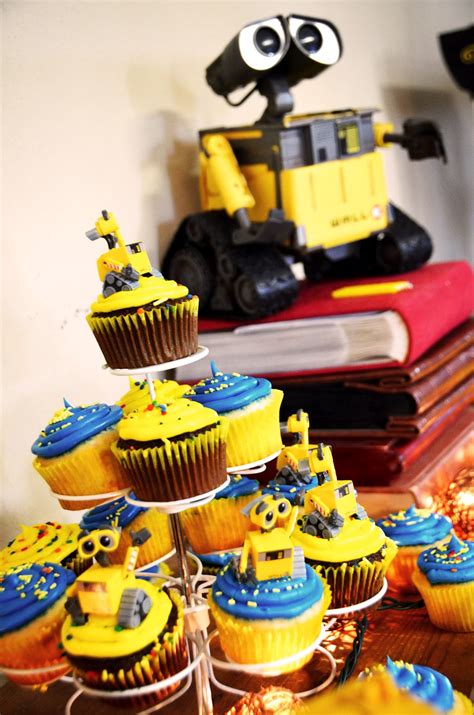 Jul 01, 2020 · canvas wall art, metal wall art and more decorate your walls and showcase your favorite pictures with our incredible selection of wall art, signs and plaques. Foto Focus by A. S. W.: Disney/Pixar Wall-E Themed Birthday Party