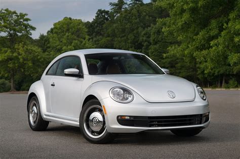 2015 Volkswagen Beetle Adds Classic Model