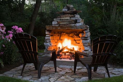 20 Diy Outdoor Fireplaces To Keep You Cozy Perry Mastrovito Getty