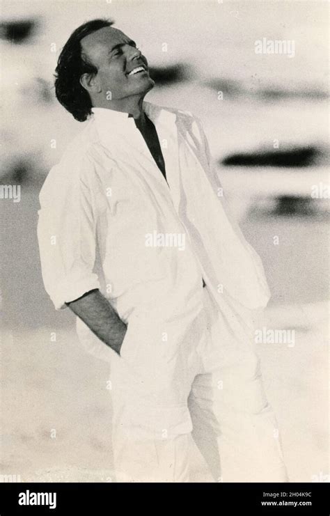 Spanish Singer And Songwriter Julio Iglesias 1980s Stock Photo Alamy