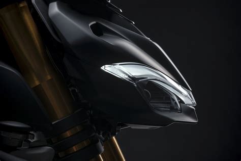 Ducati Streetfighter V4 Na 2021 Dostaje Malowanie Dark Stealth Oraz