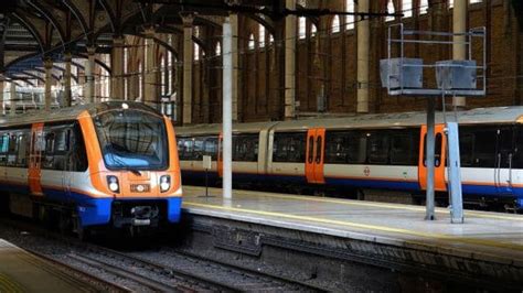 Tfl Extends Arrivas London Overground Concession International