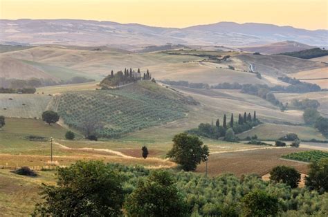 Premium Photo Tuscany Sunrise Countryside Italy