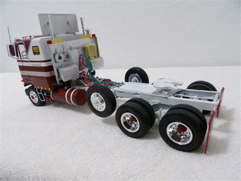 Scale Model Built Mack Cruiseline Custom Built Model Truck Kits