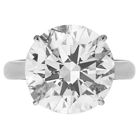 Internal Flawles GIA Certified 3 Carat Round Brilliant Cut Diamond