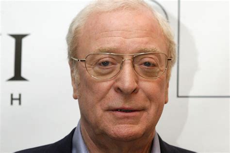 Official movie trailers michael caine is in and information about any upcoming events, such as interviews, celebrations, award ceremonies and much more. Michael Caine sera le majordome de Samuel L. Jackson | La ...