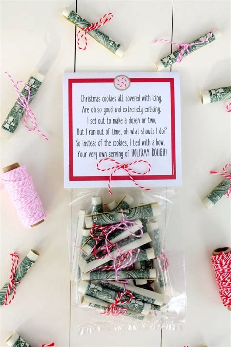 Save the largest bills for the end for a real surprise! 120 Creative Ways To Give Gift Cards Or Money Gifts | Smart Fun DIY
