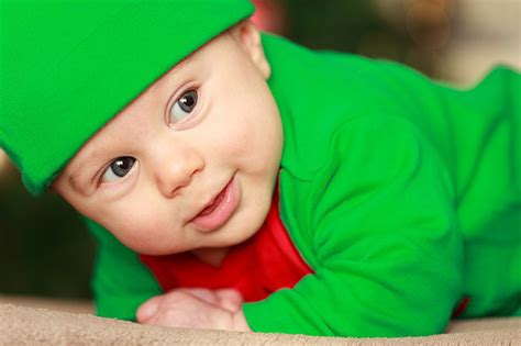 cinco ideas para celebrar y recordar la primera navidad de tu bebé