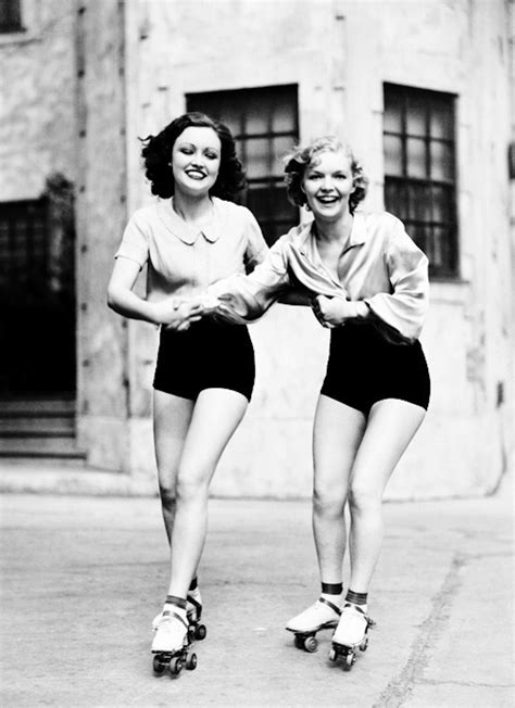 Interesting Vintage Photos Of Roller Skating Girls From The Mid Th