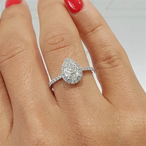 2 Carat Pear Shaped Diamond Engagement Rings