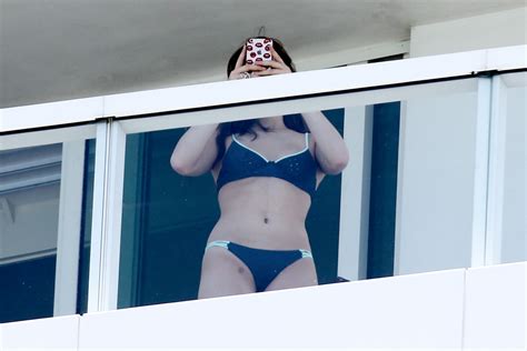 Hailee Steinfeld Bikini At Her Hotel Pool Motherless Daftsex Hd
