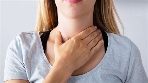 Learn about your thyroid surgery options—including a thyroidectomy—for various thyroid diseases. Thyroid: Hyperthyroidism, Hypothyroidism, Goiters, Grave's ...