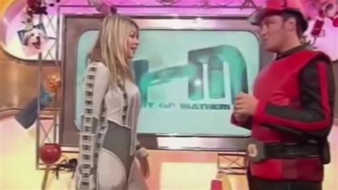 Viewers Astounded As Holly Willoughby’s Bum Slapped On Tv In Resurfaced Clip About Celebrity News