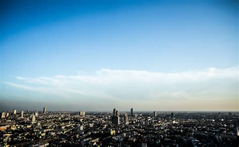 City Horizon Under Clear Skies · Free Stock Photo