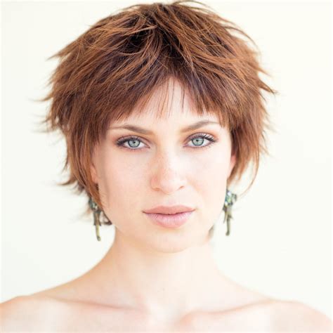 Short Haircuts For Oval Faces Waypointhairstyles