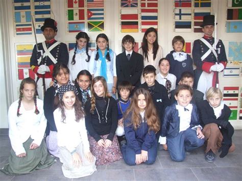 Colegio Tierra Del Sur Pinamar Desfile Cívico Militar De 1810