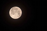 Vollmondnächte eignen sich bestens für spannende Fotos vom Mond