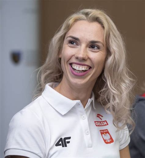 Maybe you would like to learn more about one of these? Classify Polish sprinter Iga Baumgart-Witan