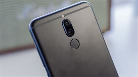 So sánh huawei nova 2i và honor 7x đây là 2 chiếc smartphone khá tương đồng nhau về mọi thứ, điểm khác nhau duy nhất chỉ. Huawei Nova 2i Review: Budget Android is Mash-Up of Honor ...