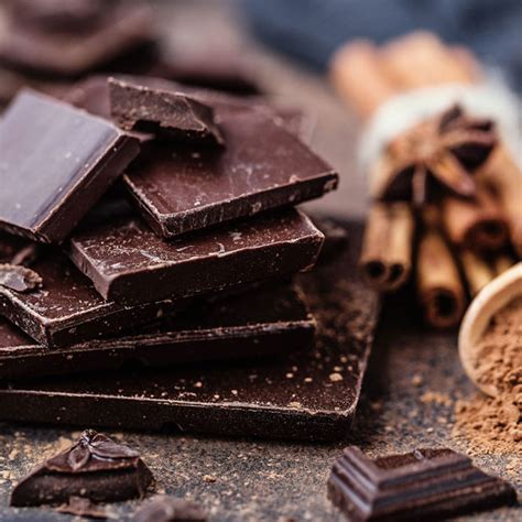7 principais benefícios do chocolate negro para a saúde