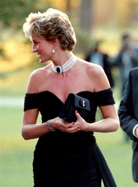 12 Details That Made Lady Diana A Style Icon Trendradars