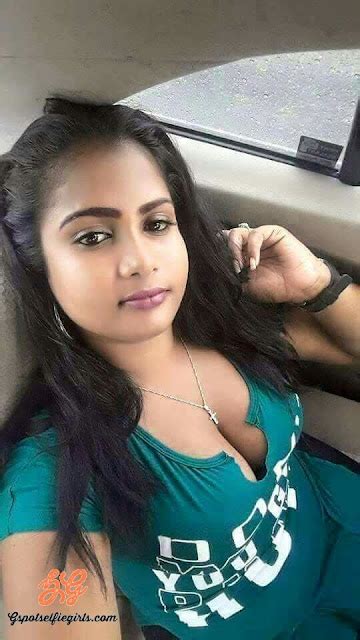 Meet This Super Sexy Indian Selfie Model Ropali ~ Meet The Whole New Range Of Cute Global And
