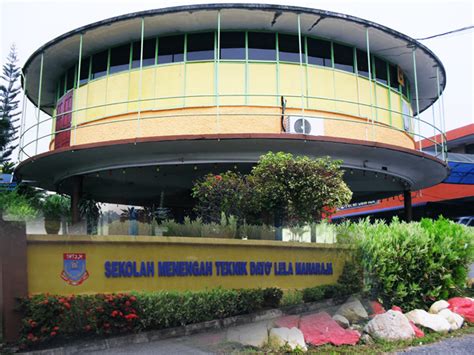 Consequences paid by dato maharajalela. Joned's Musings: Pejabat Pengetua