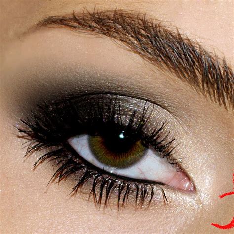 Dark Smokey Eye Makeup Tutorial Amazingmakeups Com